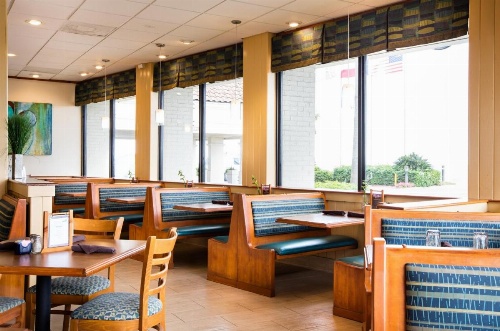 Holiday Inn Resort Galveston - On The Beach image 10